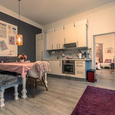 Oriental Cozy Loft - Orientalisches Gemuetliches Loft Apartment Weibern Bagian luar foto