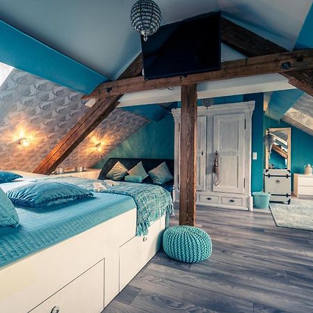 Oriental Cozy Loft - Orientalisches Gemuetliches Loft Apartment Weibern Bagian luar foto