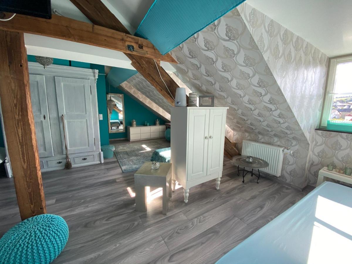 Oriental Cozy Loft - Orientalisches Gemuetliches Loft Apartment Weibern Bagian luar foto
