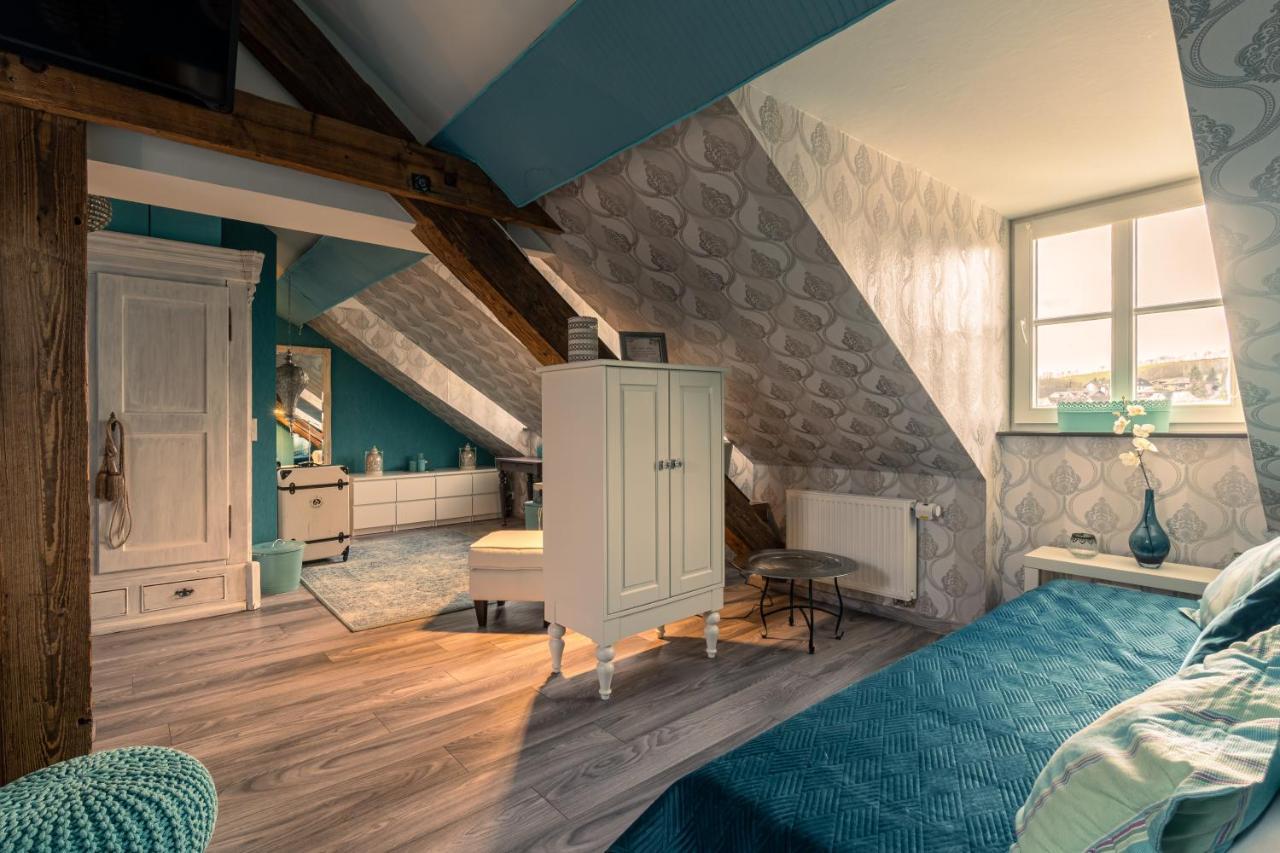 Oriental Cozy Loft - Orientalisches Gemuetliches Loft Apartment Weibern Bagian luar foto